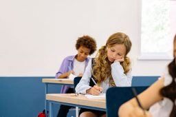 Dislexia: quando a criança estuda, sabe… e mesmo assim bloqueia no teste